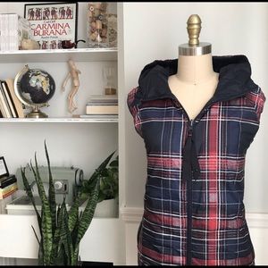 Lululemon The Fluffiest Reversible Vest